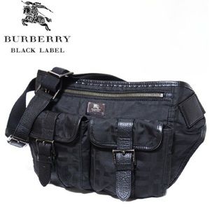 ✨Authentic BURBERRY ✨Black Bum bag Excellent condition